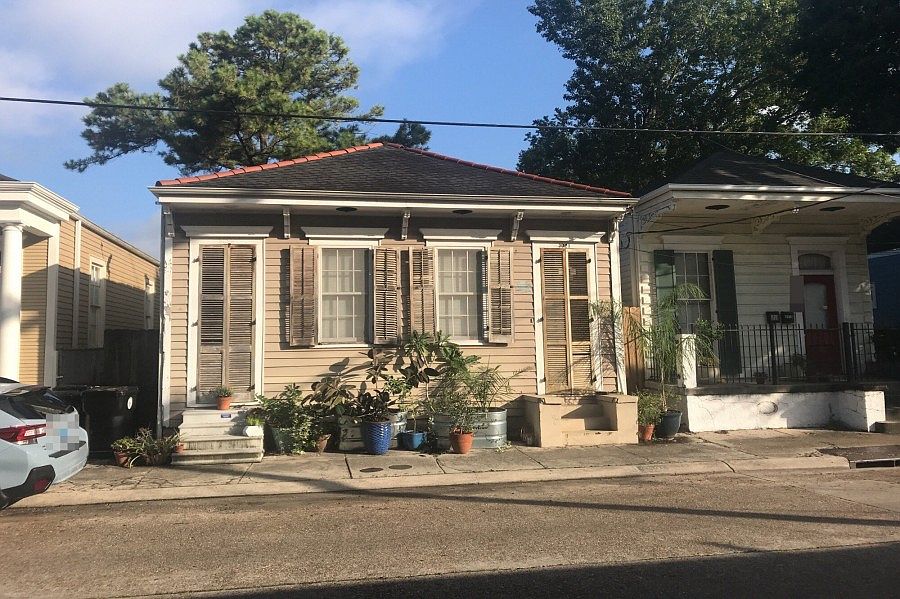 1st image of 3021 Annunciation St