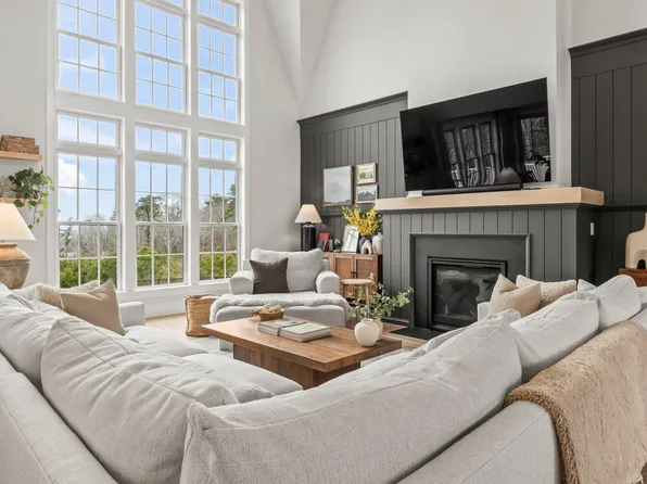 10 Rockhill Road, Sandwich, MA 02563