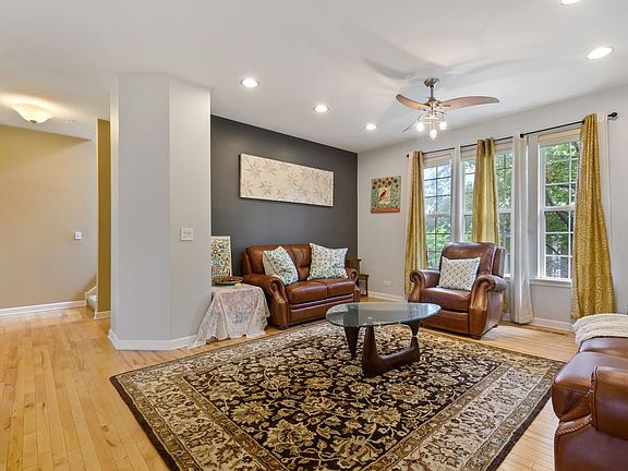 2nd image of 2828 N Greenwood Ave