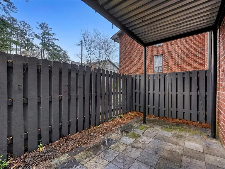 6851 Roswell Rd #M13 — Photo 25