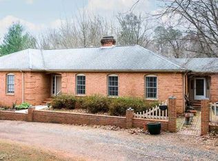 2185 Devonshire Rd, Charlottesville, VA 22901