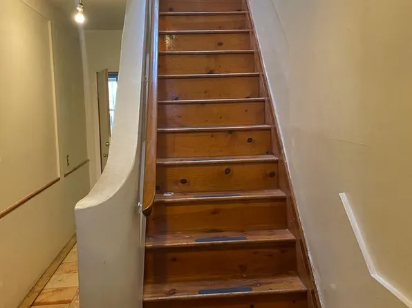 664 Osborn Street image 12 of 52