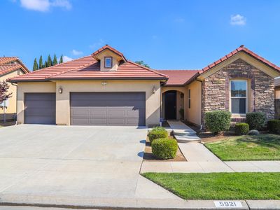 5921 E Burns Ave, Fresno, CA, 93727