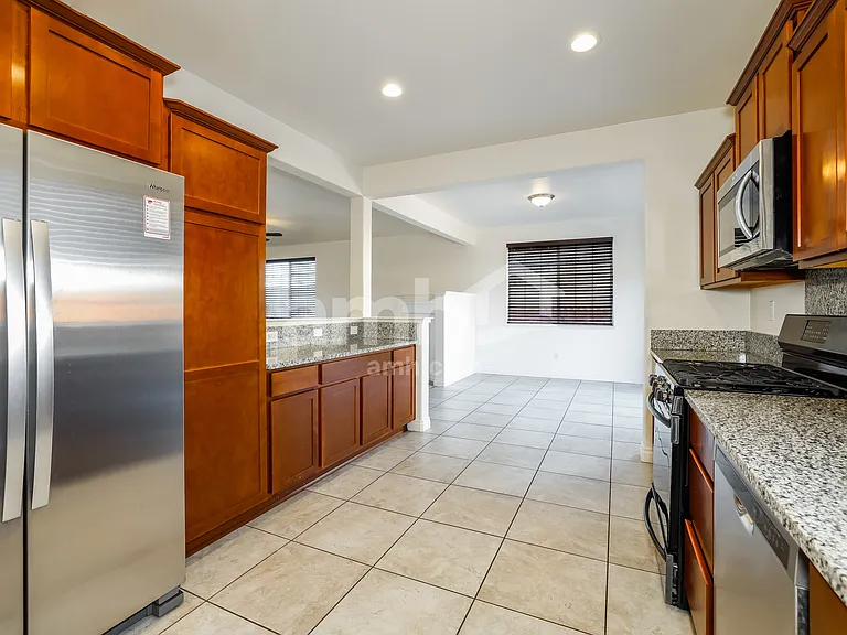 18667 Granite Peak Ct — Photo 5