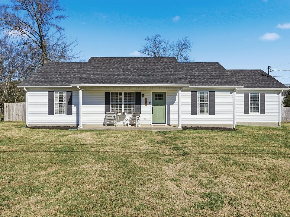 1st image of 135 Mallow Dr