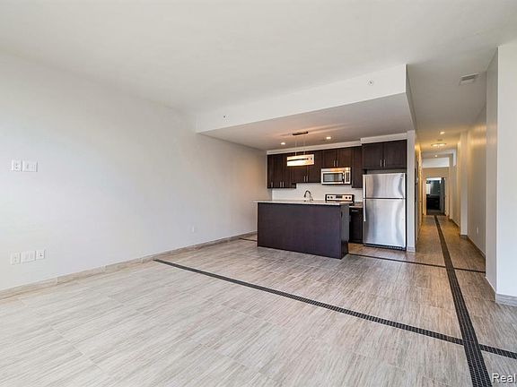 5th image of 1145 Griswold St #706