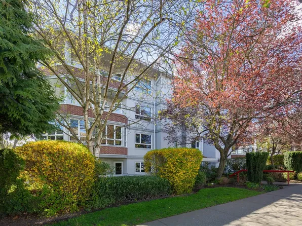 1807 Oak Bay Ave #103, Victoria, BC V8R 1C1