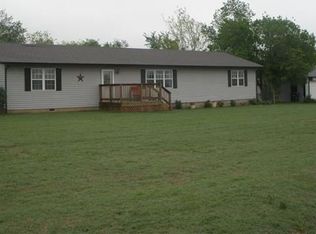 105 E Kingsbury Ct, Tecumseh, OK 74873