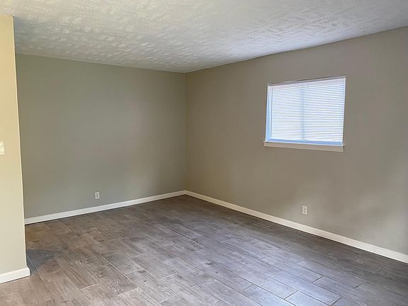 4th image of 31 Gillman Ln #29
