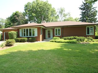 2023 Hillside Dr, Rockford, IL 61107