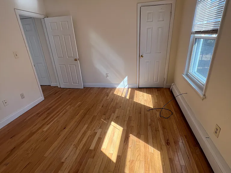 17 Pine St #1 — Photo 13