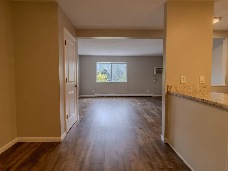 The Tides 1510 Veterans Dr — Photo 27