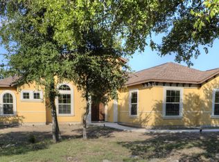 1109 Buckskin Trl, Bandera, TX 78003