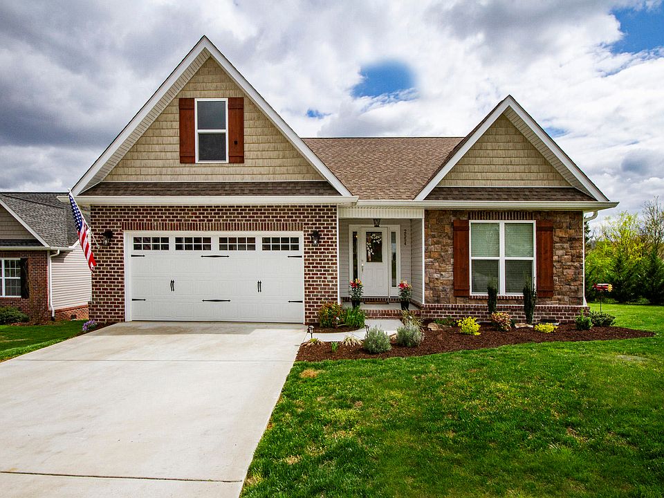 1st image of 2554 Kings Mountain Ln