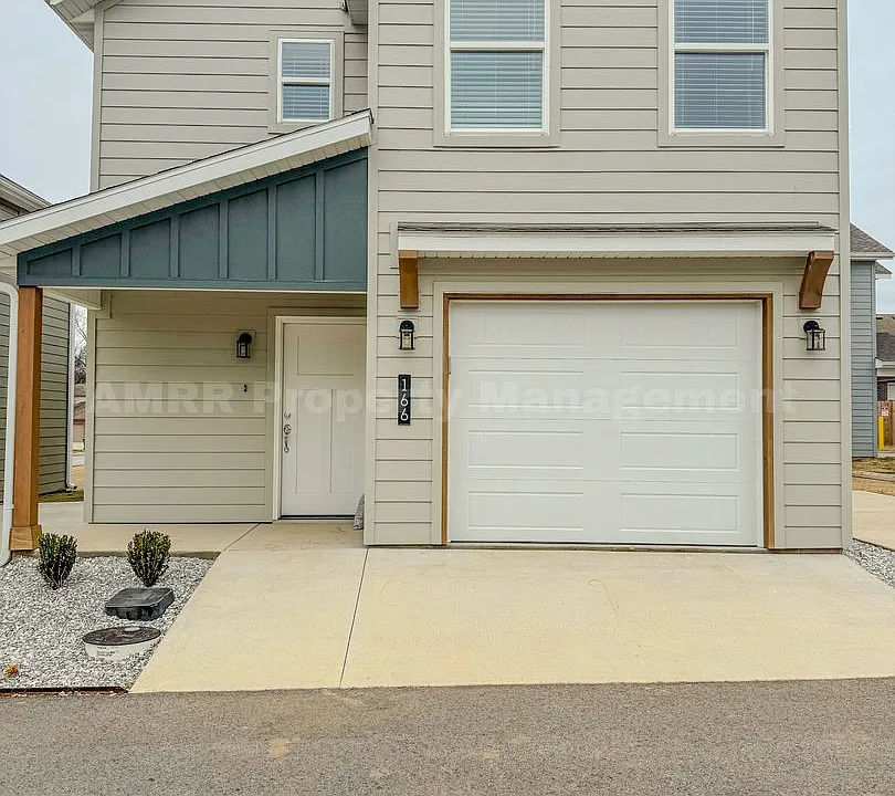 166 Copper Oaks Dr