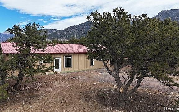 3rd image of 1913 Lone Pine Way
