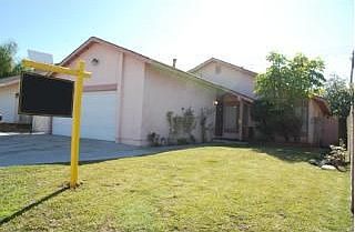 2nd image of 1208 E Adul St
