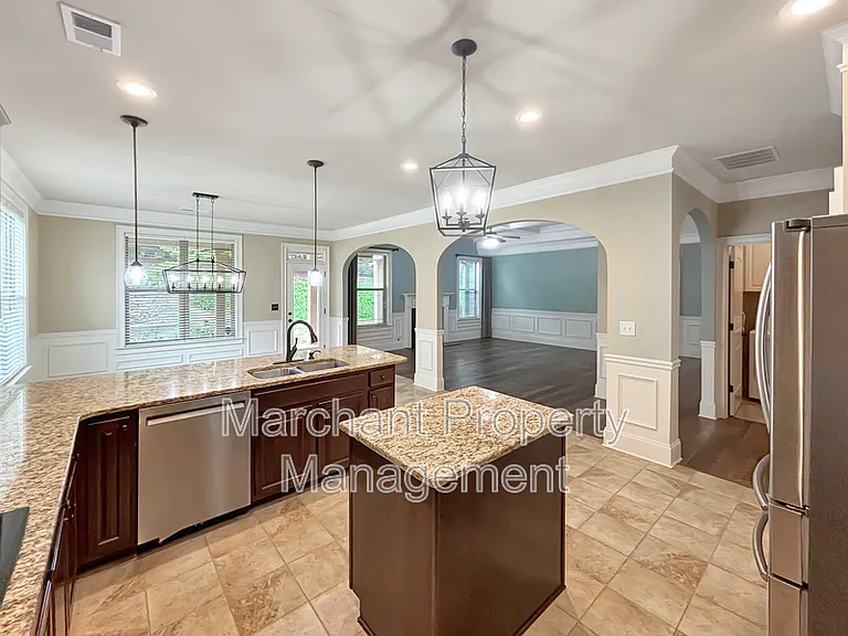 32 Governors Lake Way — Photo 12