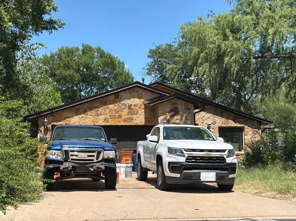 8103 Tiffany Dr, Austin, TX 78749