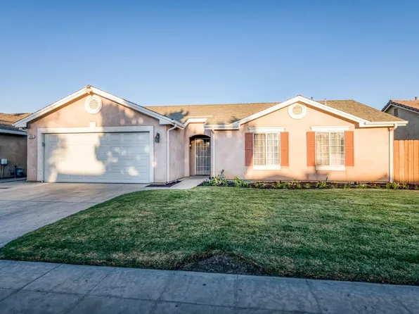 2481 S Applewood Ln, Fresno, CA 93725