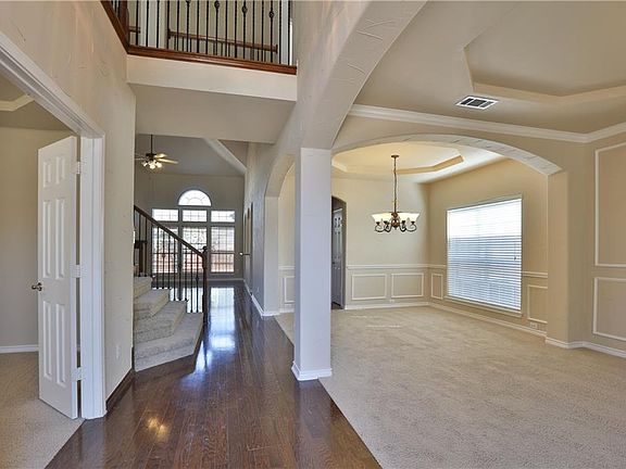 3rd image of 2102 Trickling Creek Dr