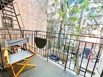 Rented by Century 21 Premier 