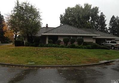 1st image of 310 Sycamore Dr