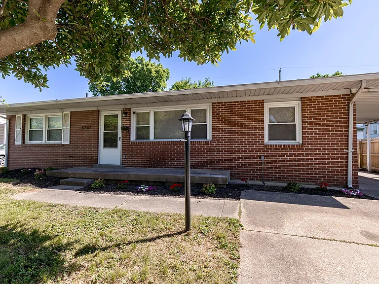 3767 Glenmeade Rd — Photo 32