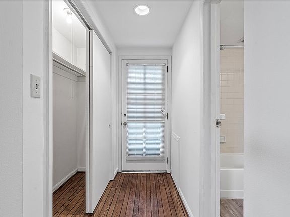 3rd image of 516 S Highland Ave APT 11
