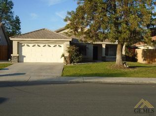 5318 Sierra Caves, Bakersfield, CA 93313