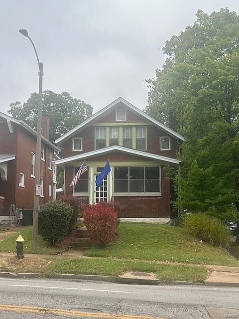 1st image of 1341 McCausland Ave