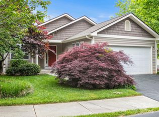 112 Clear Creekside Dr, Hendersonville, NC 28792