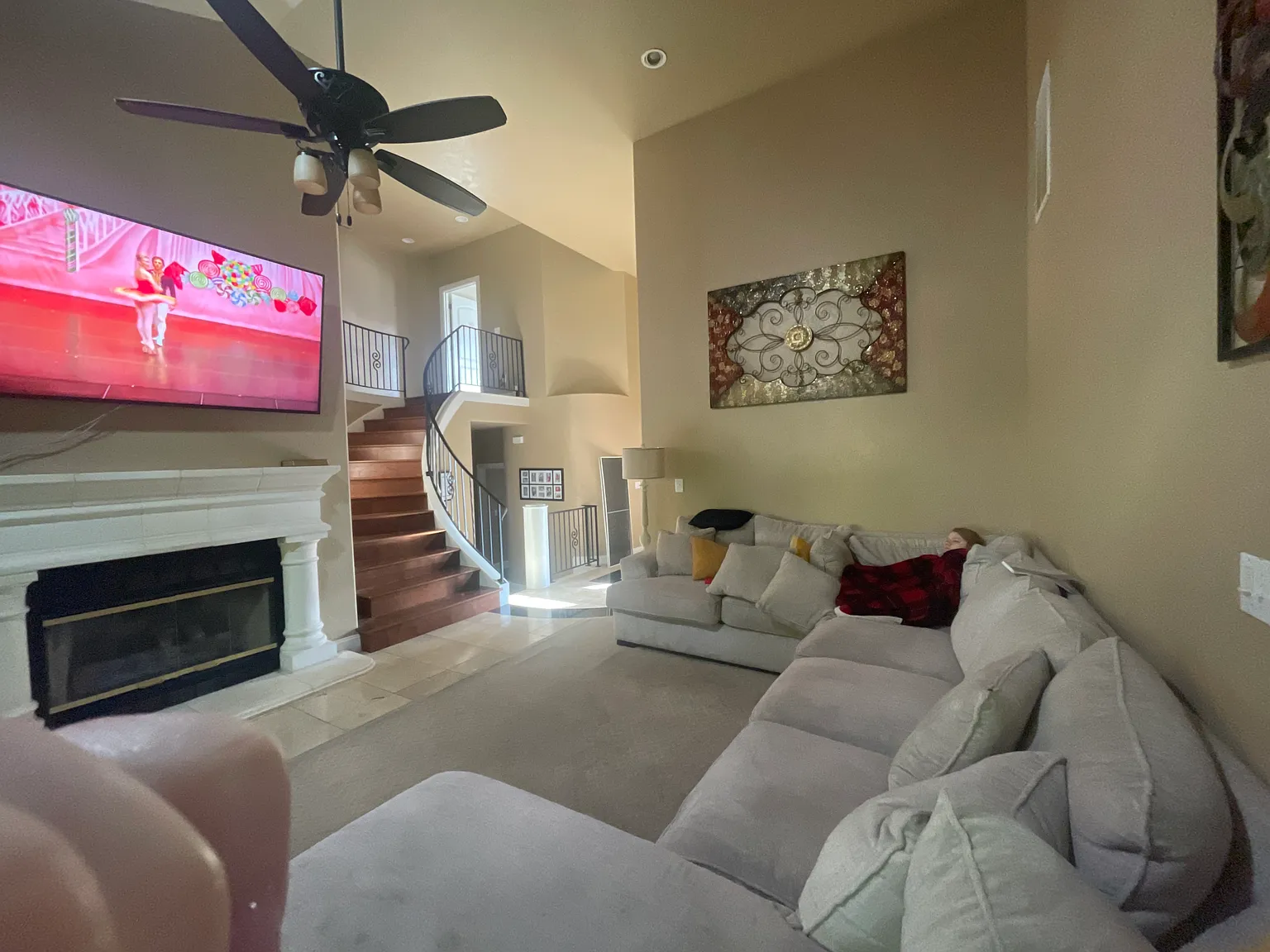 4 bed, 3264 sqft, $3,950 — Photo 4