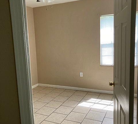 3rd image of 2222 Golfview St