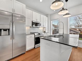 421 SW B St, Bentonville, AR 72712