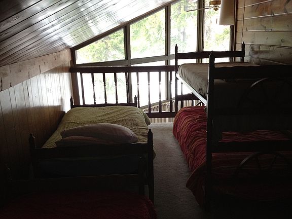 Upstairs bedroom
