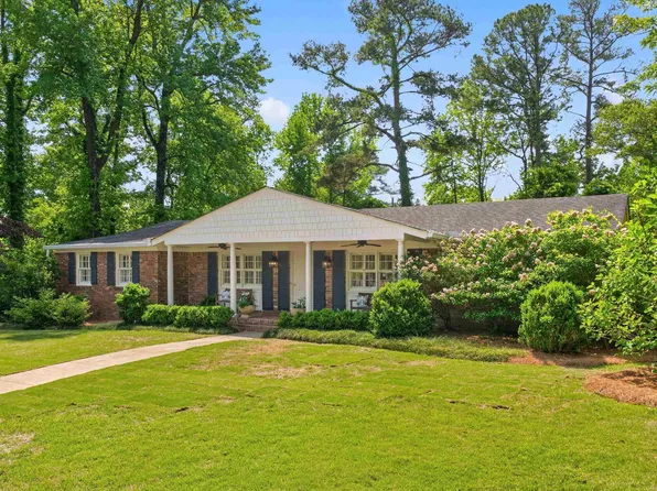 3769 Dunbarton Dr, Mountain Brook, AL 35223