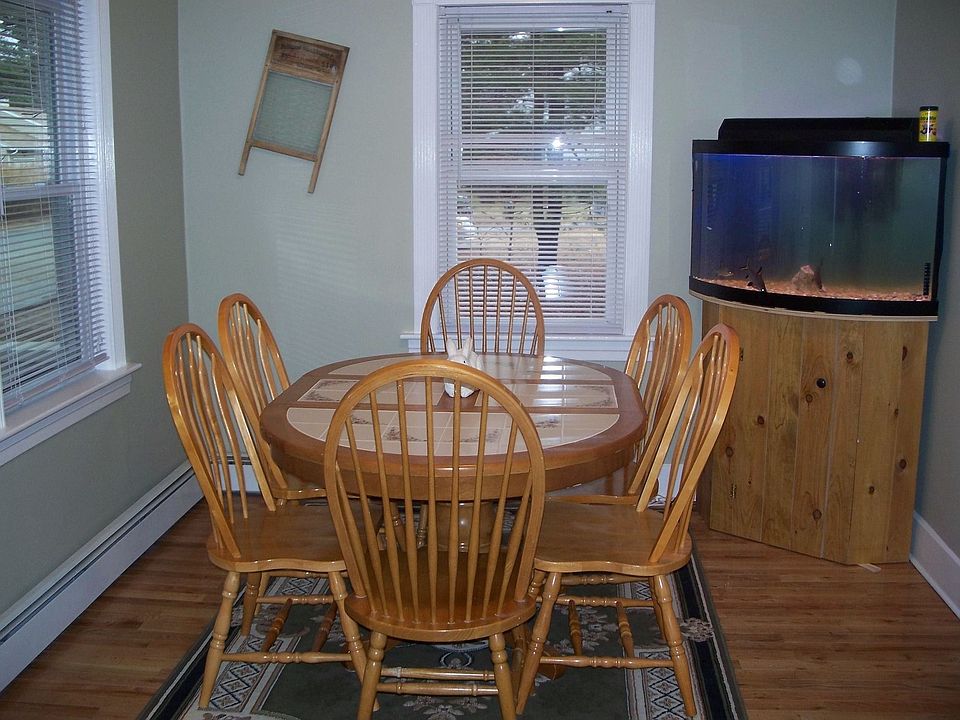 2nd image of 152 Rodiman Ave