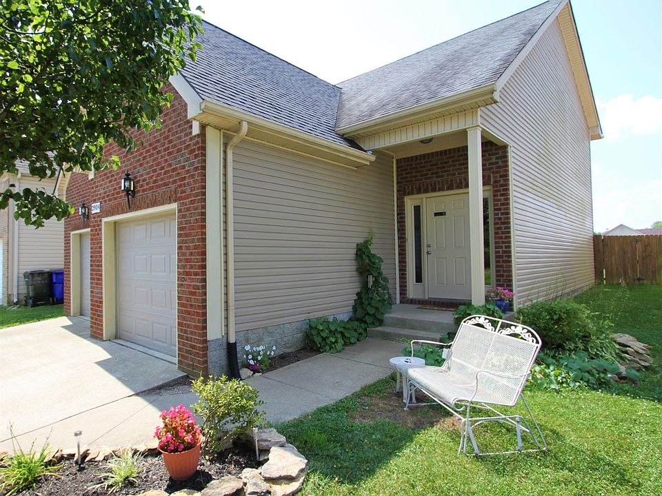 1st image of 2904 Lupine Dr