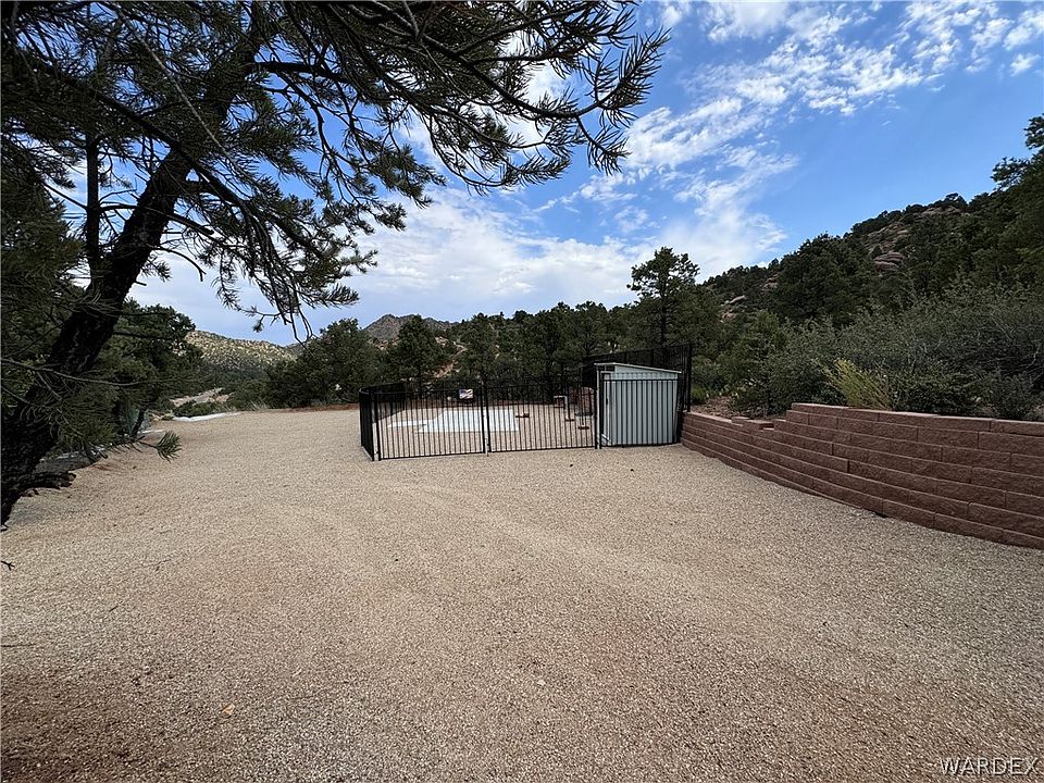 1st image of 3090 S Hualapai Mountain