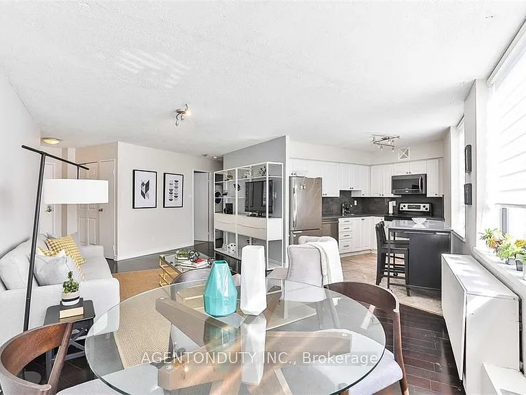 250 Queens Quay W #206 — Photo 5