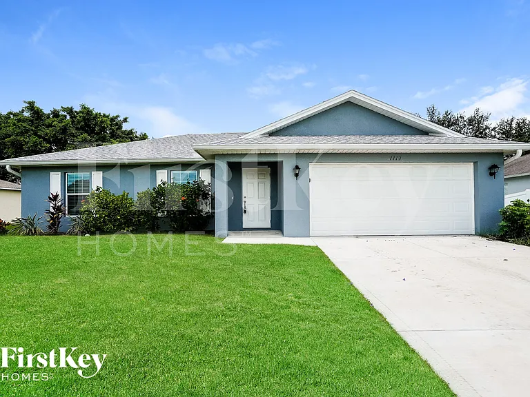 1113 NW 1st Ave — Photo 1