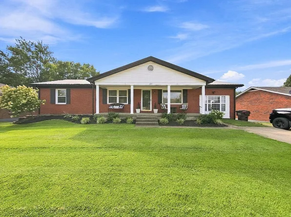 316 Courchelle Dr, Nicholasville, KY 40356