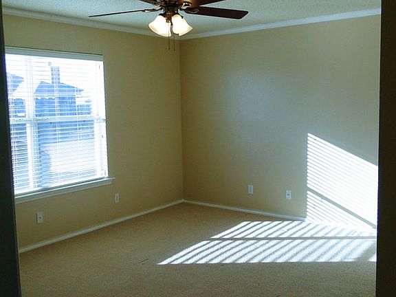 2nd image of 3923 Esmond Dr
