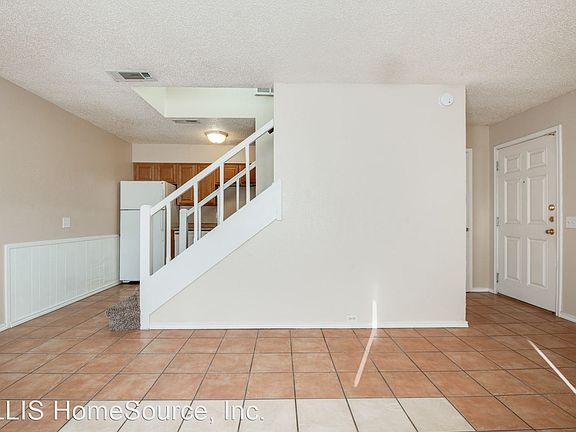 3rd image of 100 Highland Park Ct #8985132