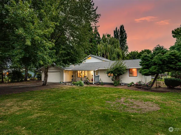 284 Roberson Road, Woodland, WA 98674