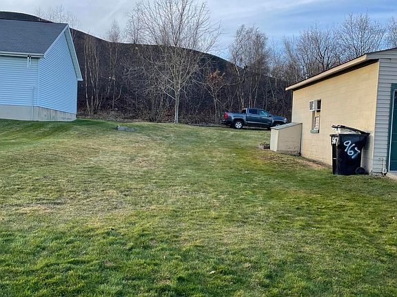 4th image of 967 Carmalt St