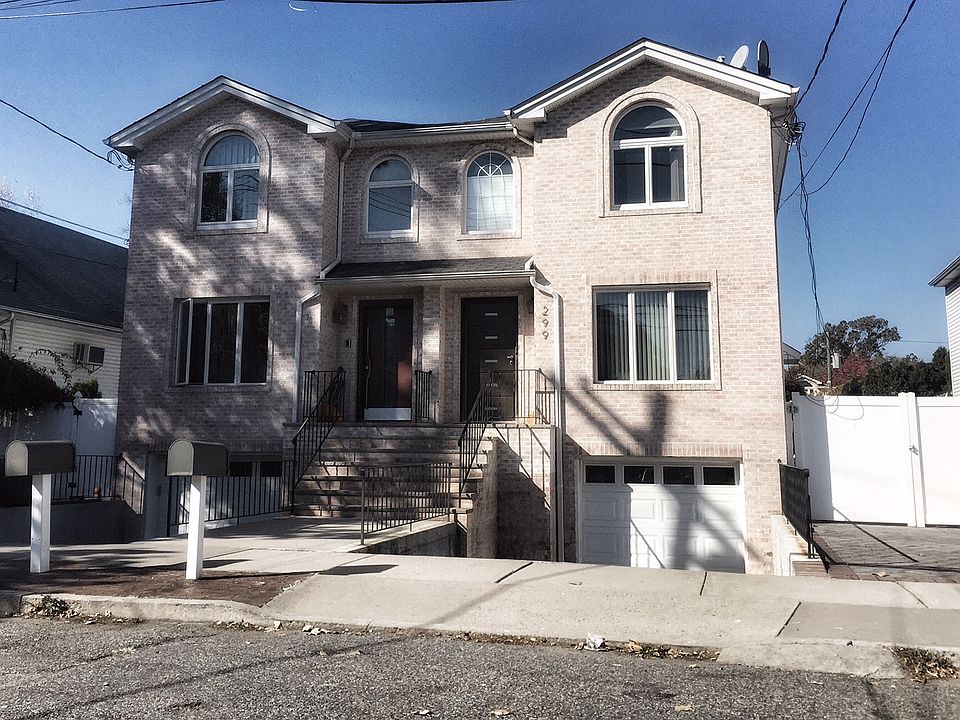 1st image of 299 Oldfield St
