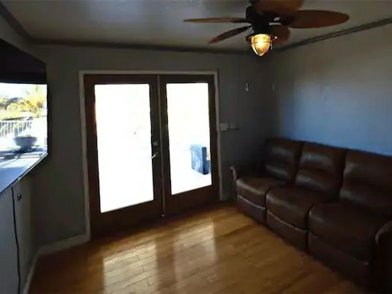 908 Carmel Shores Dr — Photo 18