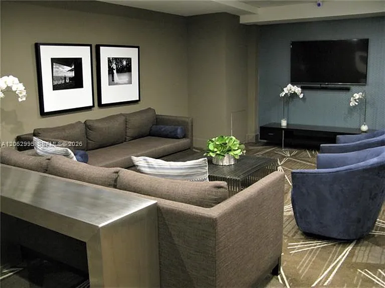 5701 Collins Avenue Cu #919 — Photo 36